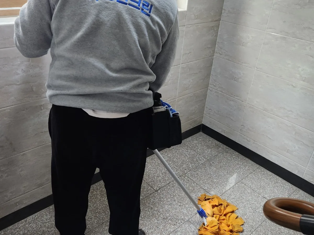 영종구 남북동 건물 복도·대기 동선 야간 위생청소 사례 - 행진크린
