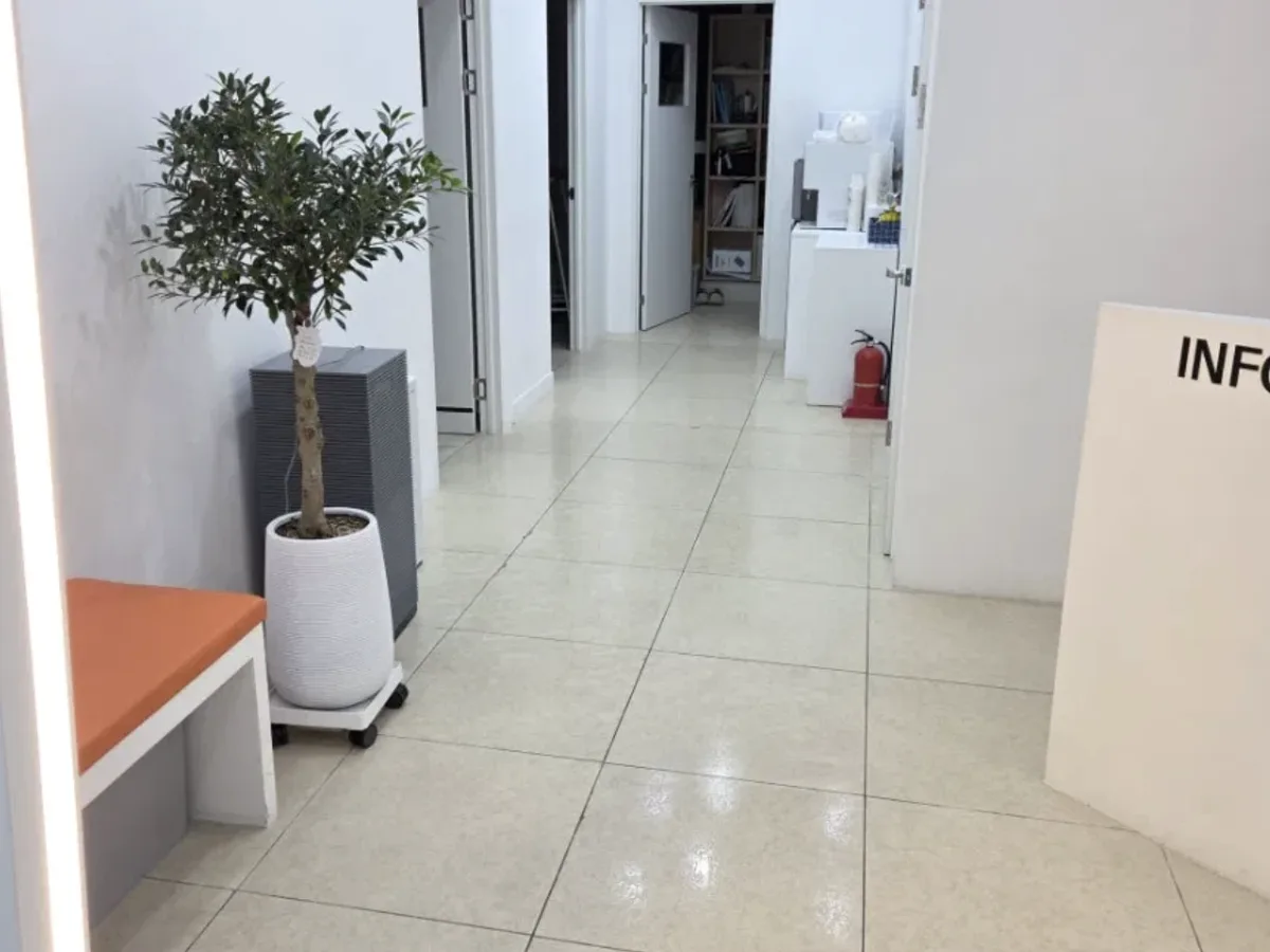 미추홀구 용현동 병원 로비·대기실 바닥 위생청소 사례 - 행진크린